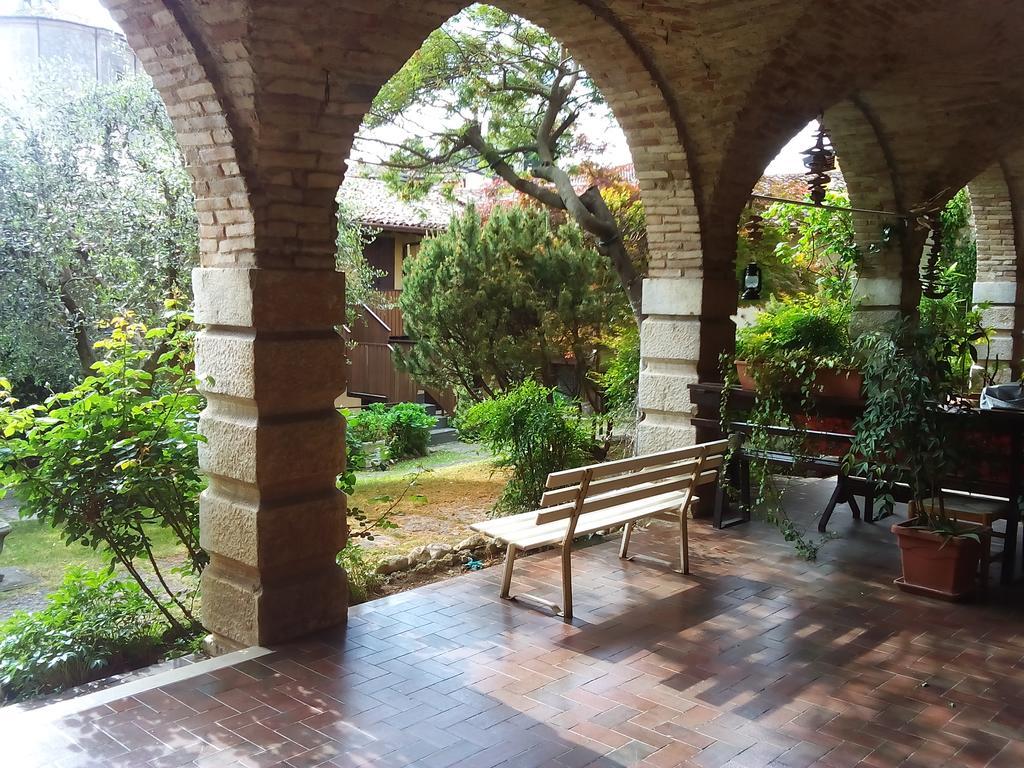 Appartamento Balkissa San Felice del Benaco Exterior foto